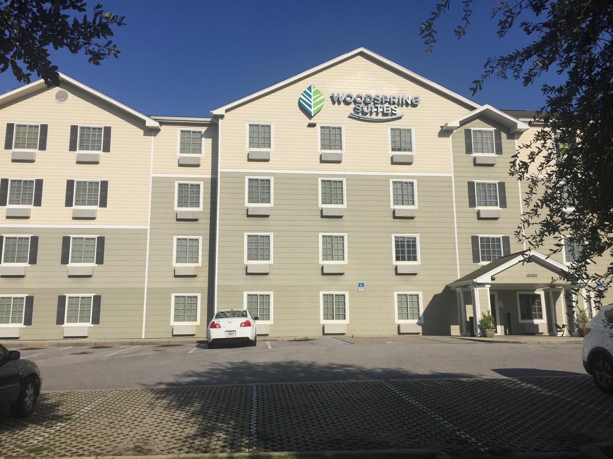 Фото WoodSpring Suites Pensacola Northeast
