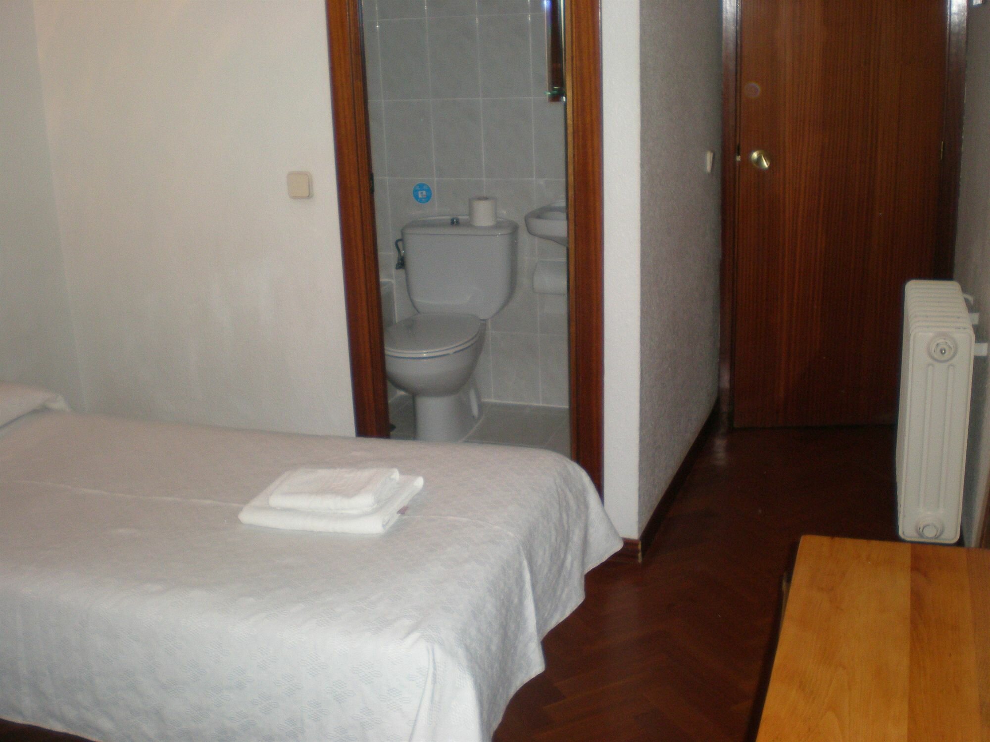 Фото Hostal Esmeralda