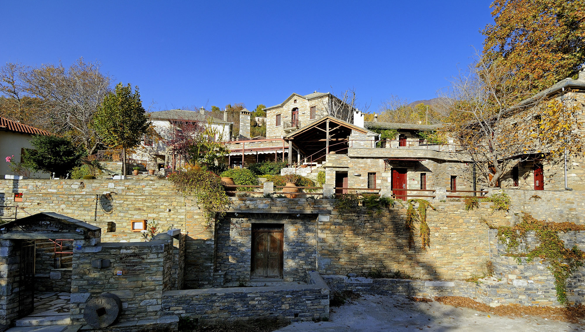 Фото Anovolios Boutique Hotel