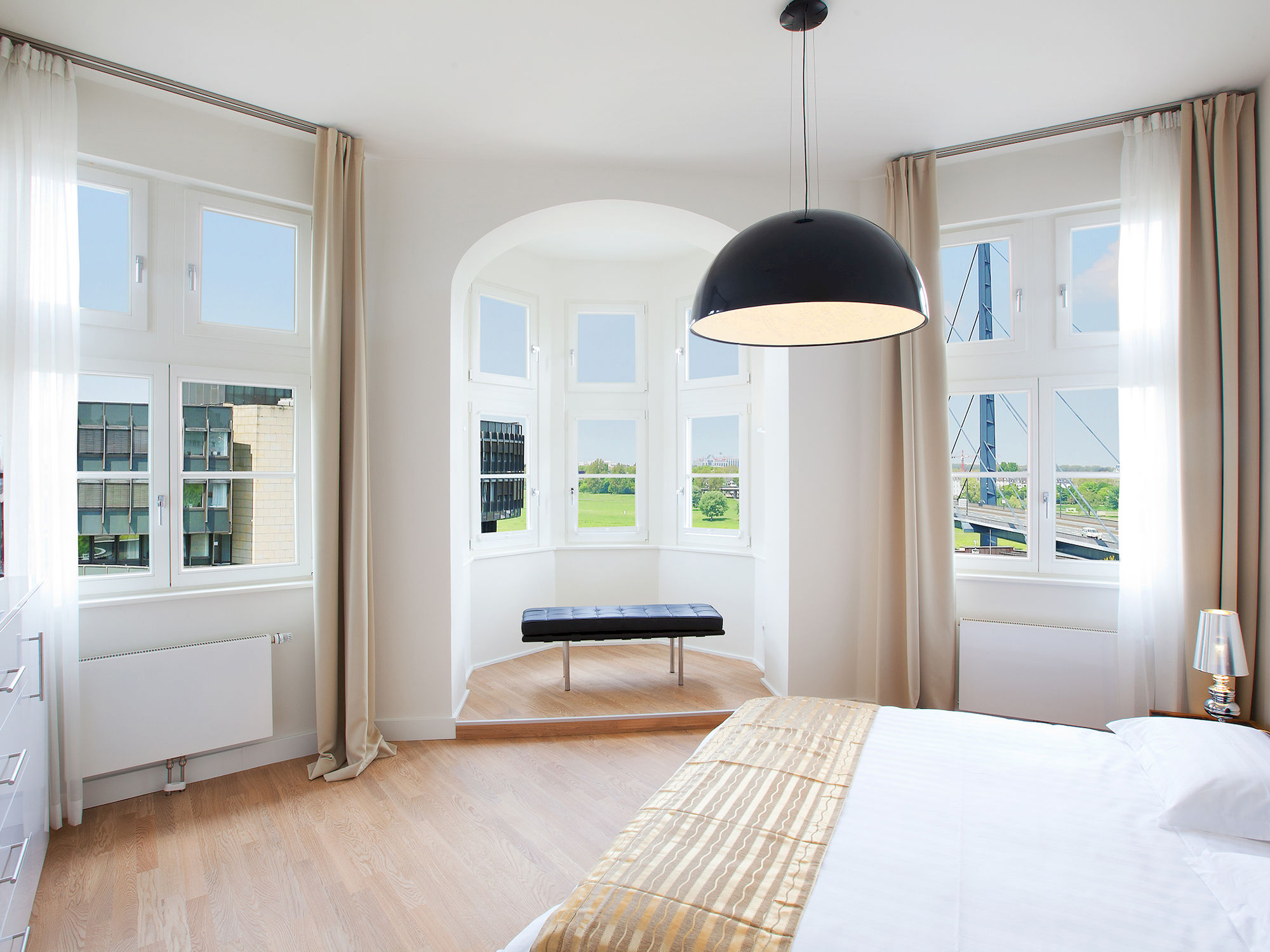 Фото The Red Apartments