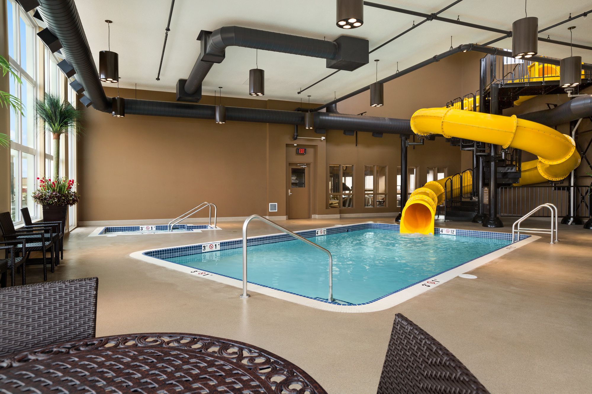 Фото Microtel Inn & Suites by Wyndham Lloydminster