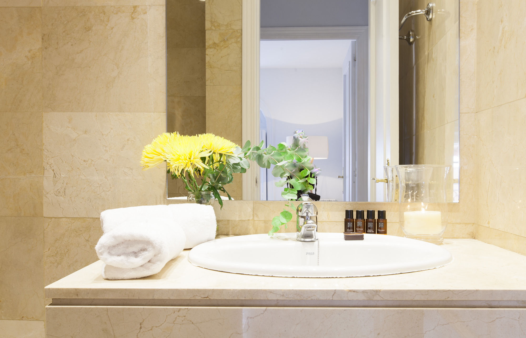 Фото Aspasios Calle Mayor Apartments