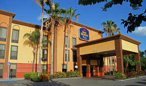 Гостиница Best Western Plus Universal Inn