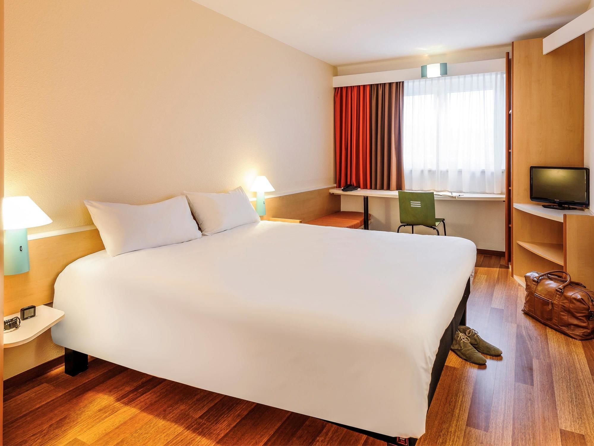 Фото Ibis Wuerzburg City Hotel
