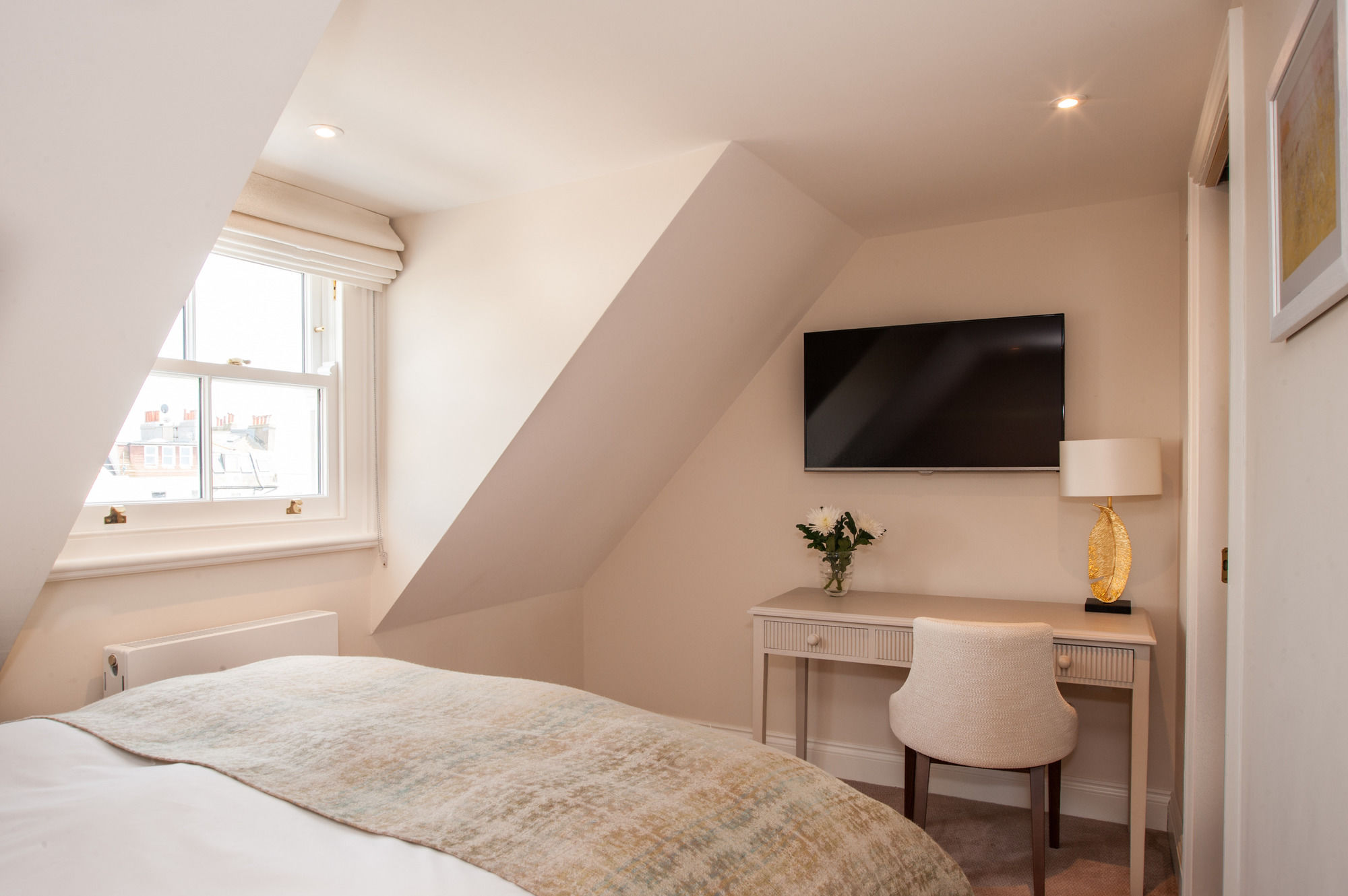 Фото The Charm Brighton Boutique Hotel and SPA