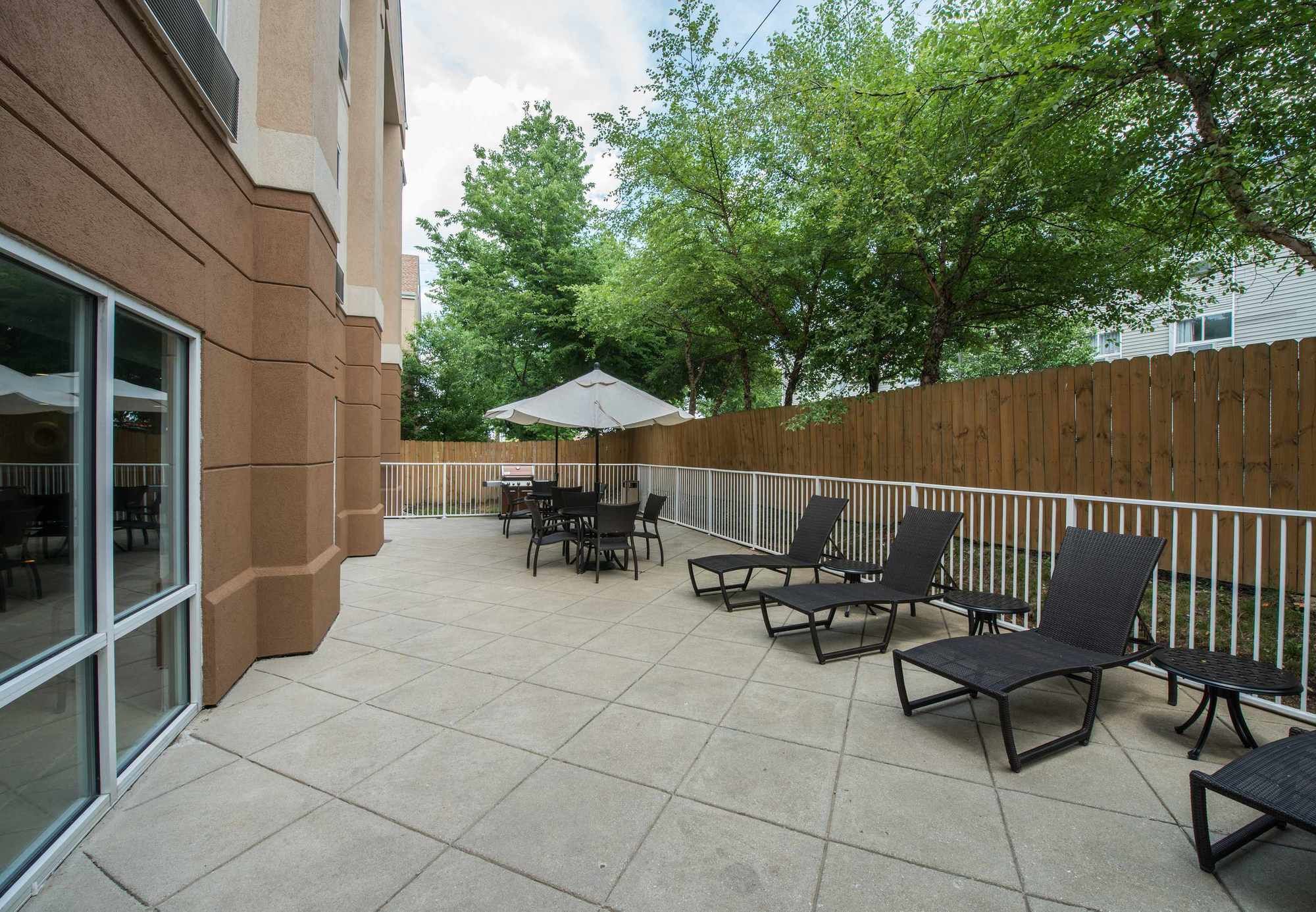 Фото Fairfield by Marriott Inn & Suites Indianapolis Northwest