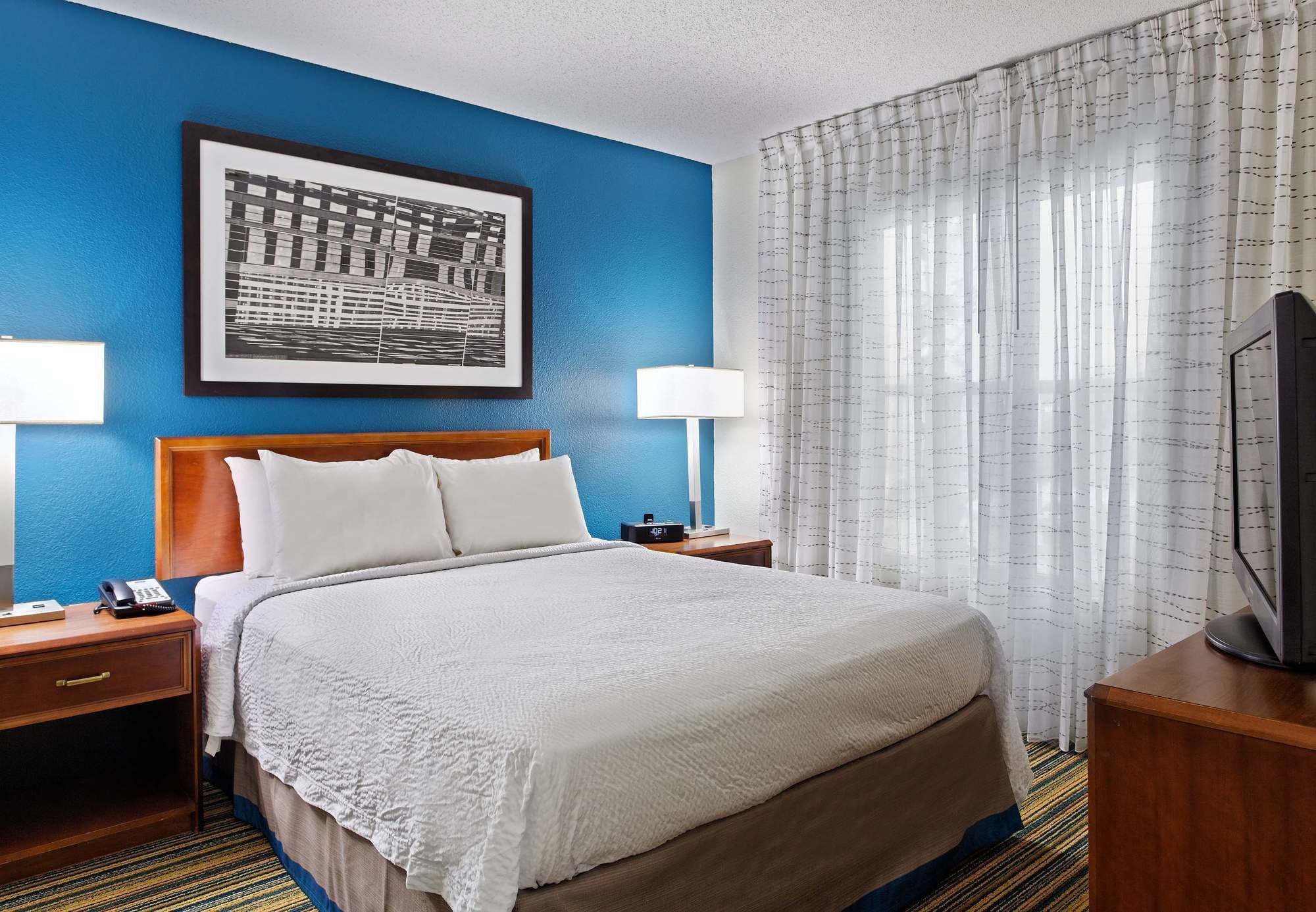 Фото Residence Inn by Marriott Tampa Sabal Park/Brandon