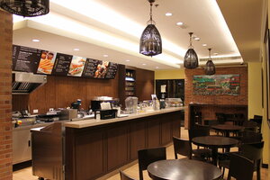 Гостиница The Bayleaf Intramuros