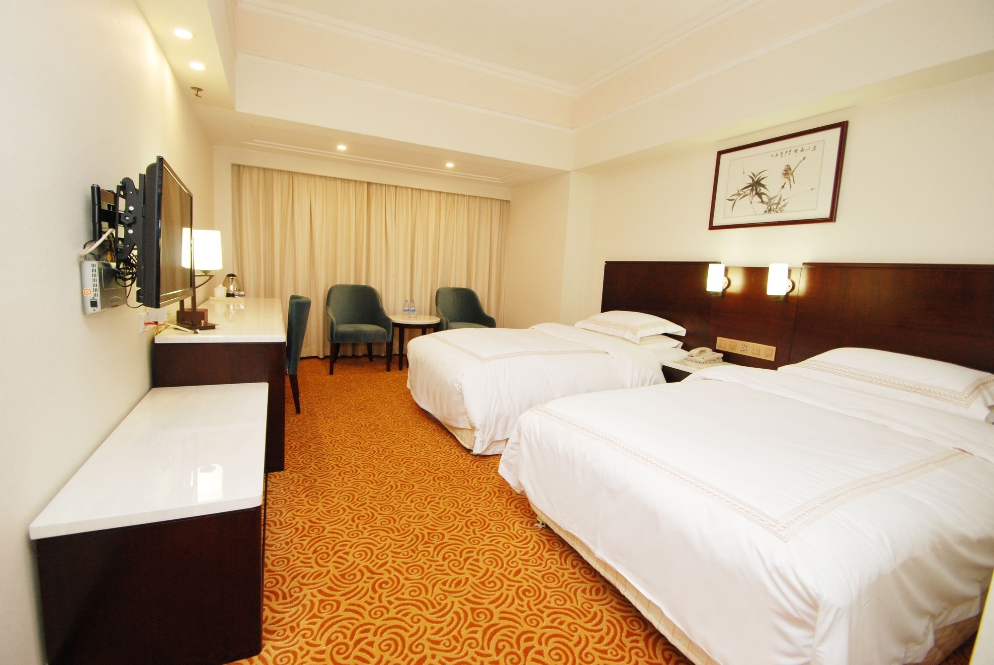 Фото Overseas Chinese Friendship Hotel