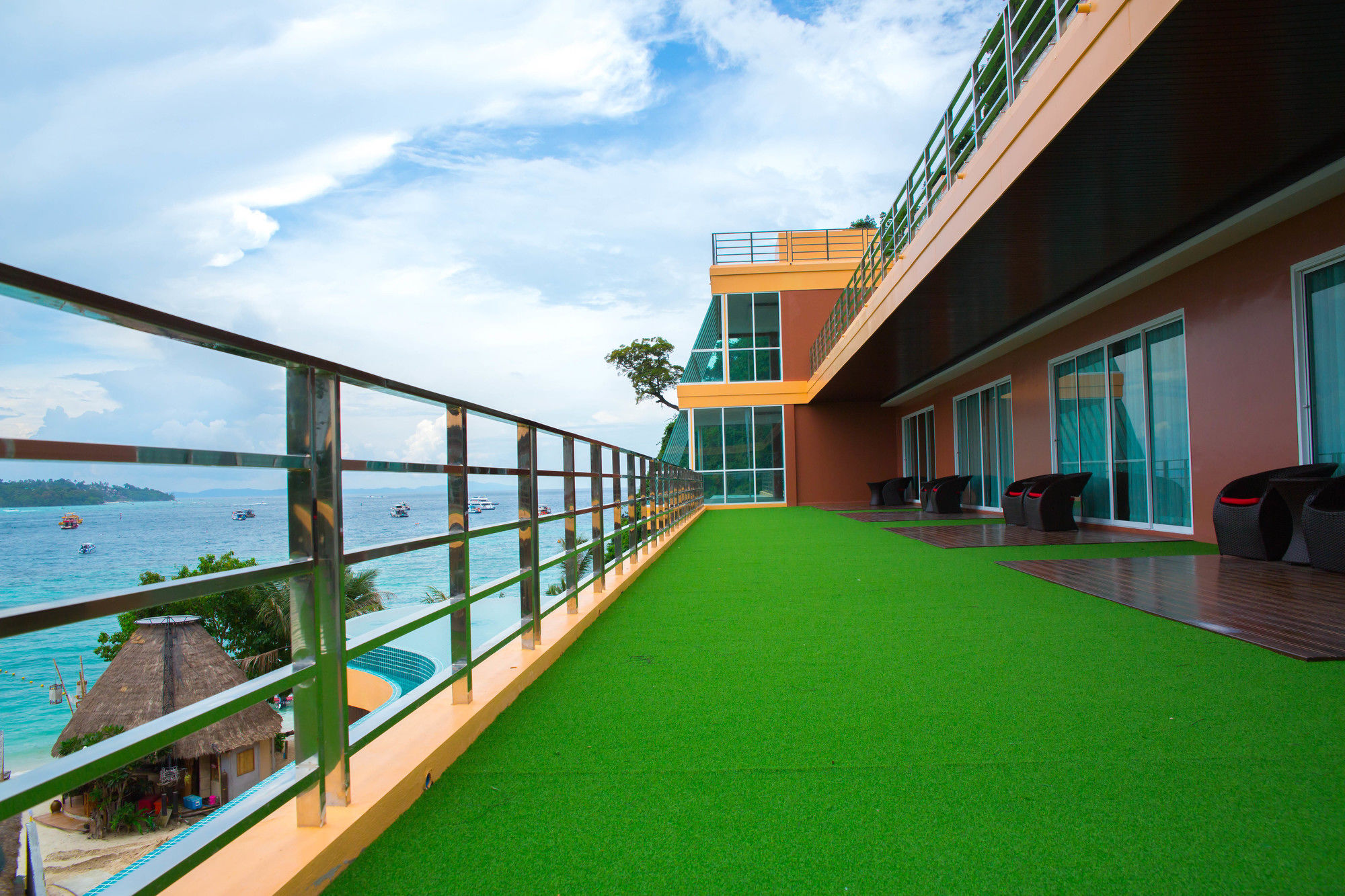 Фото Phi Phi Cliff Beach Resort