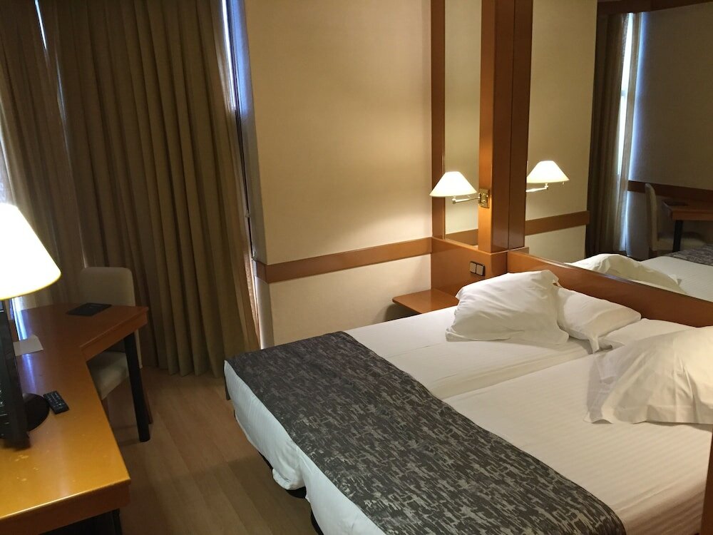 Фото Hotel Ar Los Arcos