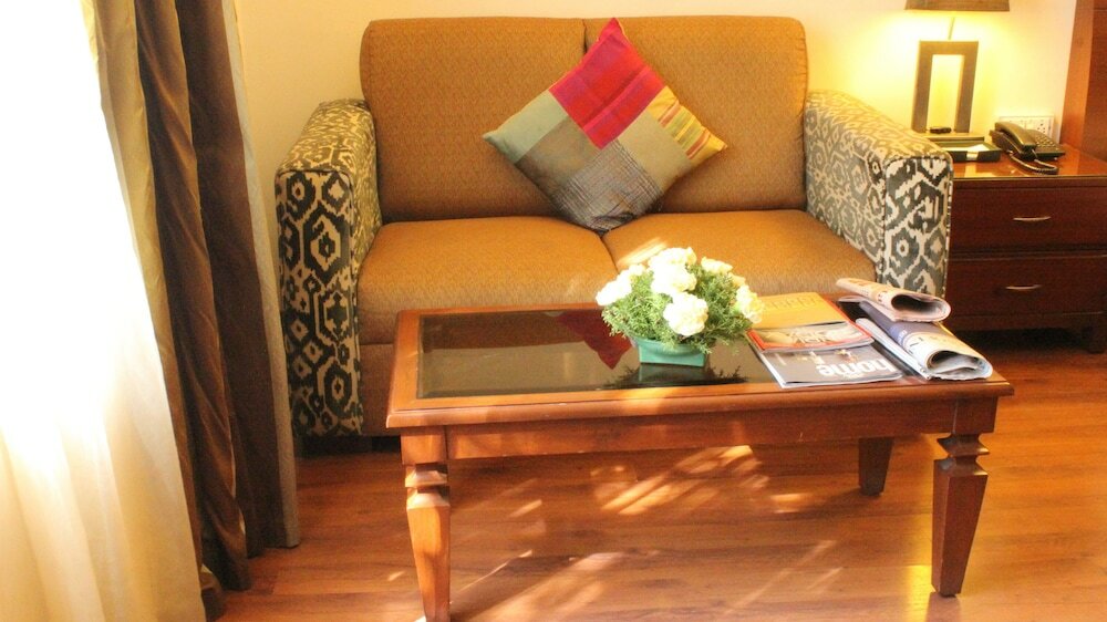 Фото JüSTa Off MG Road