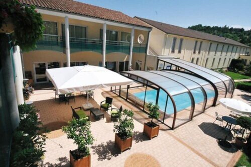 Внешний вид отеля Hôtel Mercure Castres L'Occitan в Кастре, фото 3