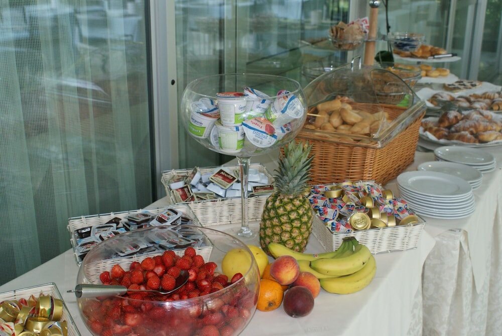 Фото Hotel Marina