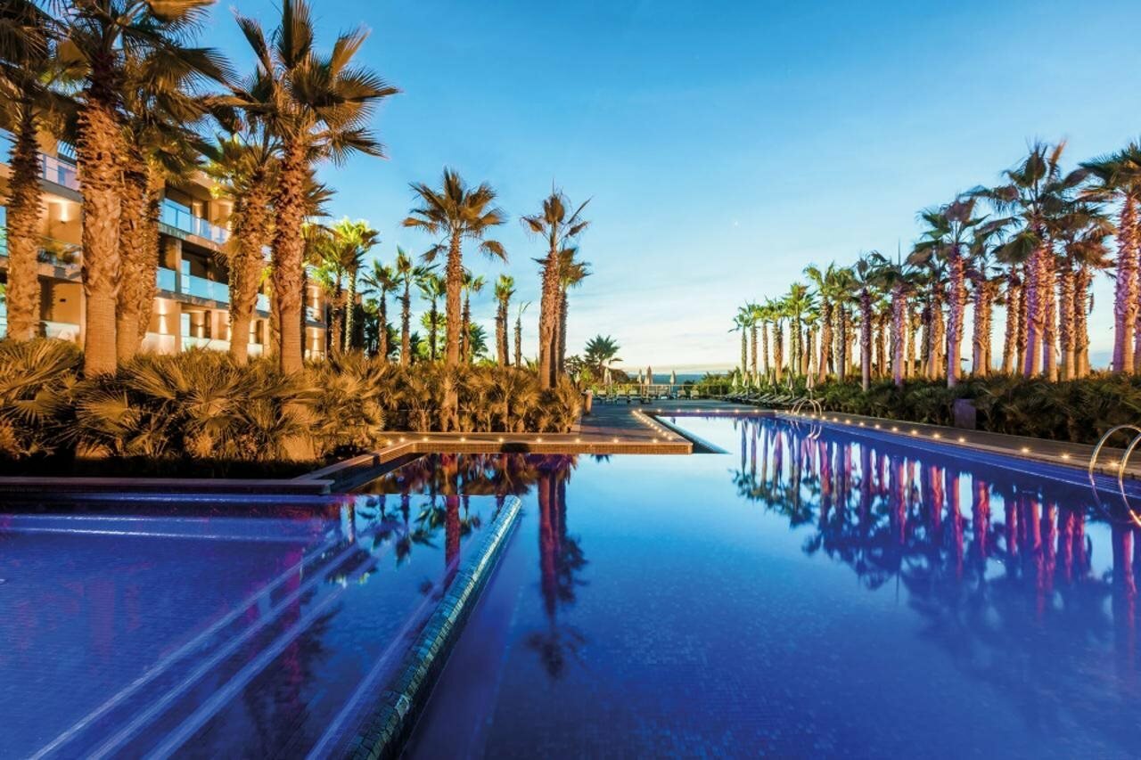 Фото отеля 1