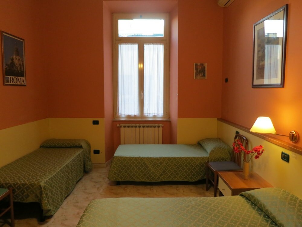 Фото Hotel Katty