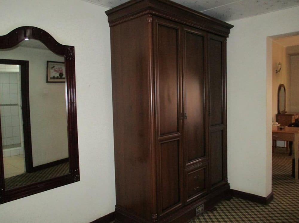 Фото Imperial Royale Hotel