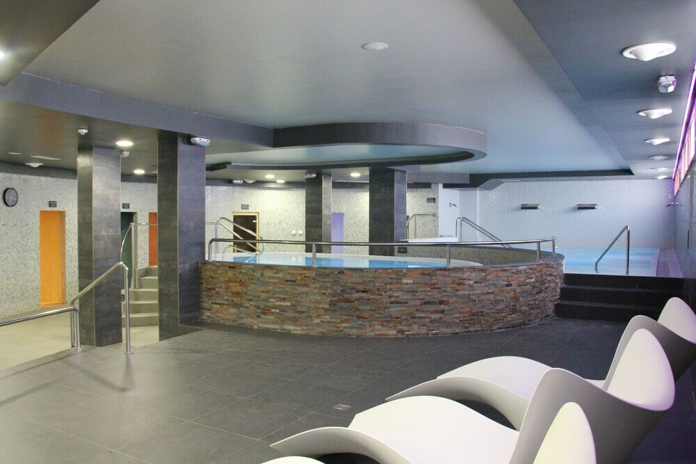 Фото Apartahotel & SPA Jacetania