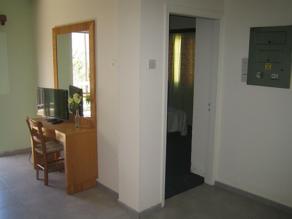 Фото Onisillos Hotel