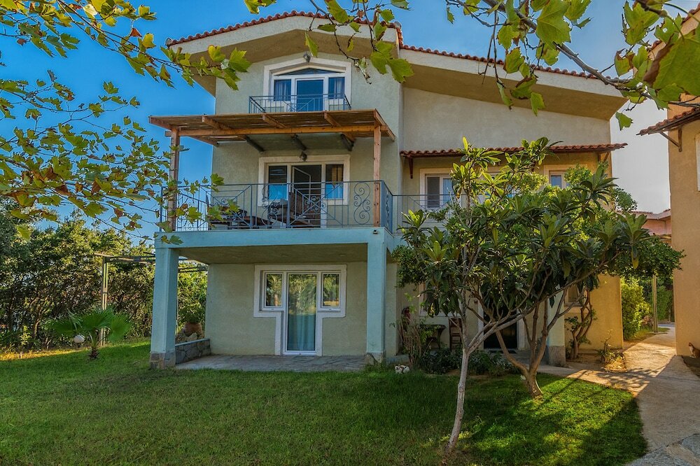 Фото The Small Village