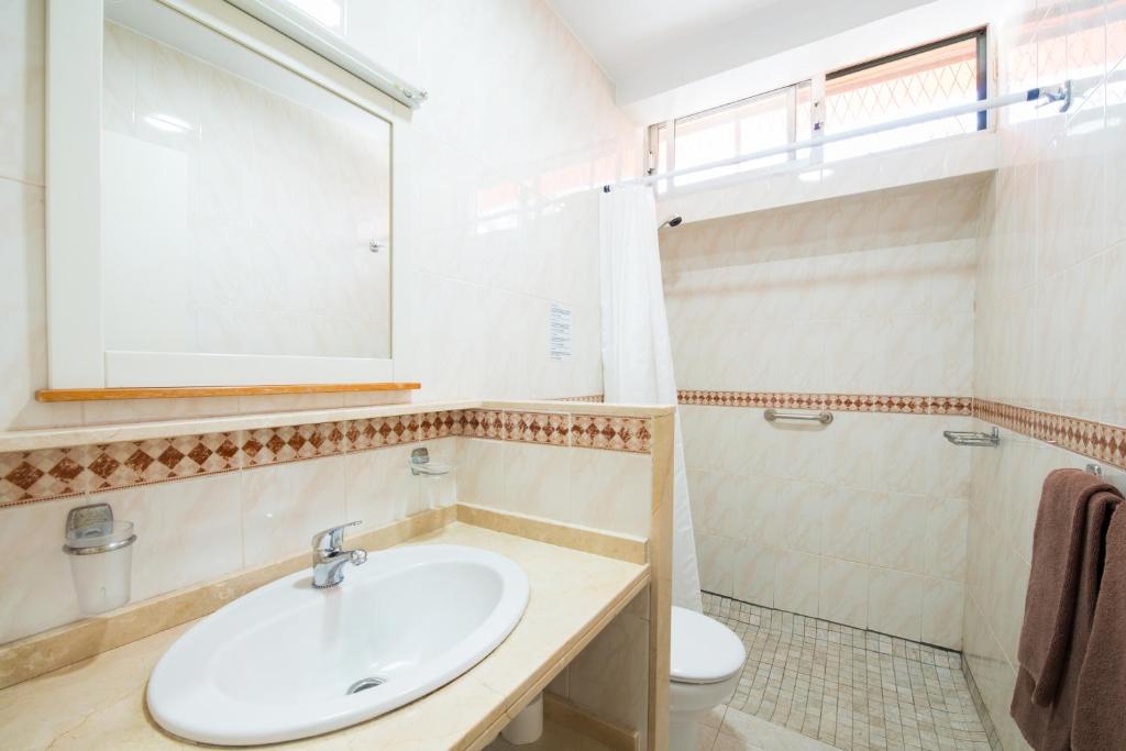 Фото Bungalows Artemisa Gay Men Only