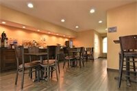 Фото Best Western Cedar Inn