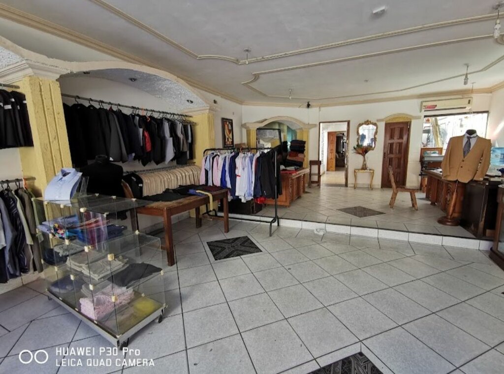 Clothing store Casa El Louvre, Santa Cruz de la Sierra, photo