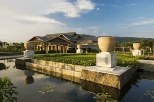 Гостиница Hilton Sanya Yalong Bay Resort & SPA