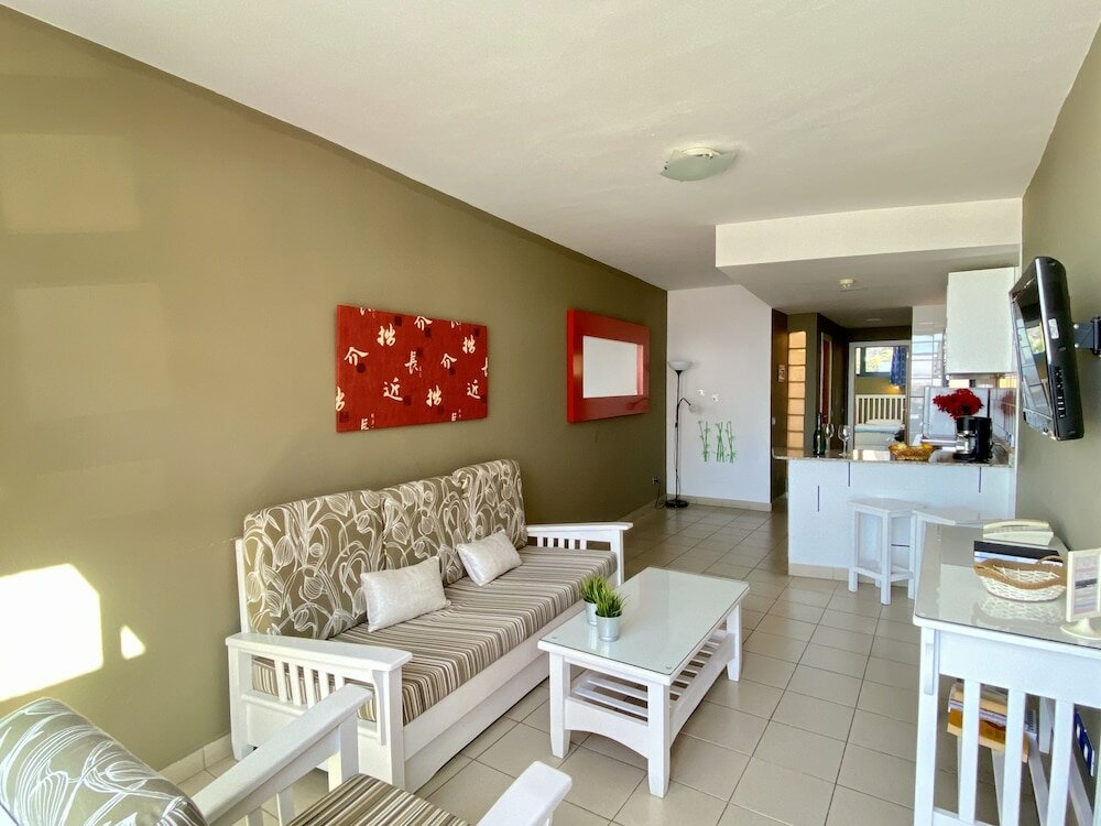 Фото Apartamentos Gran Amadores