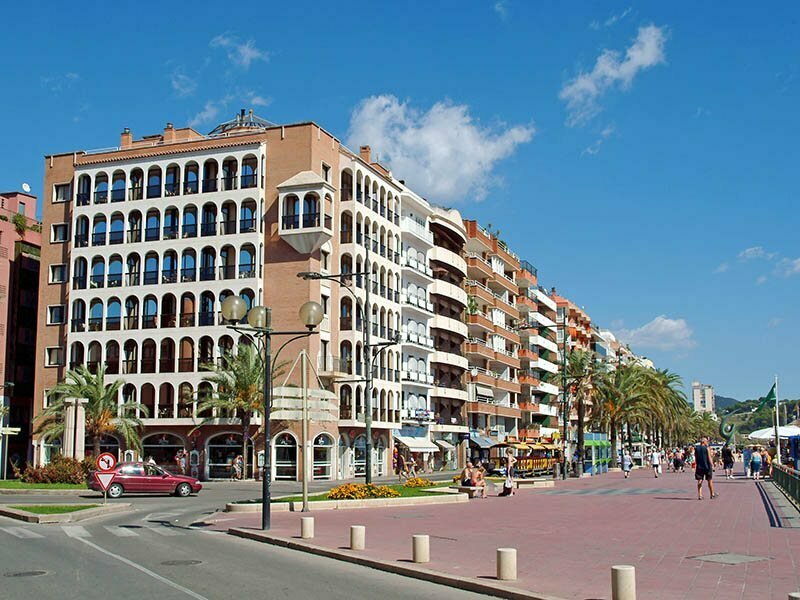 Апартаменты Apartamentos Rosanna в Льорет-де-Маре