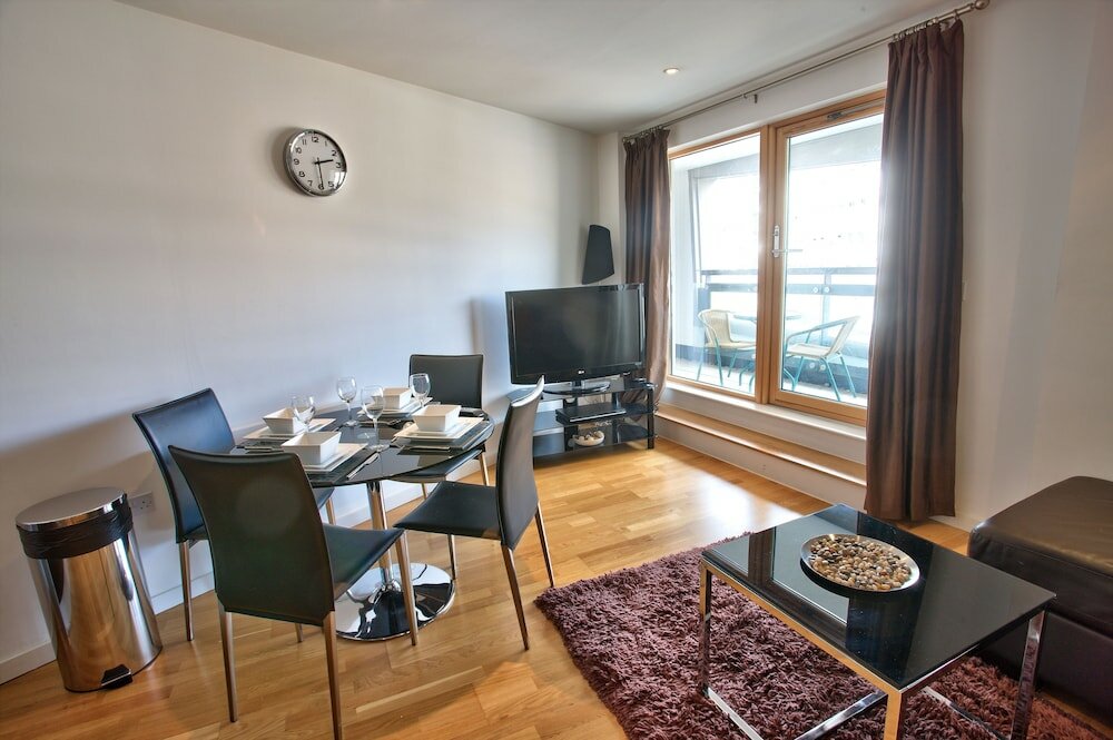 Фото Gateway Apartments