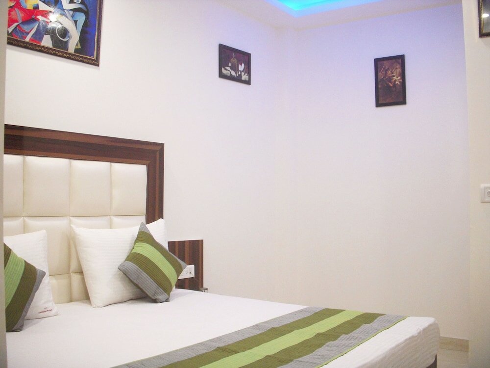 Фото Hotel Tashkent Palace