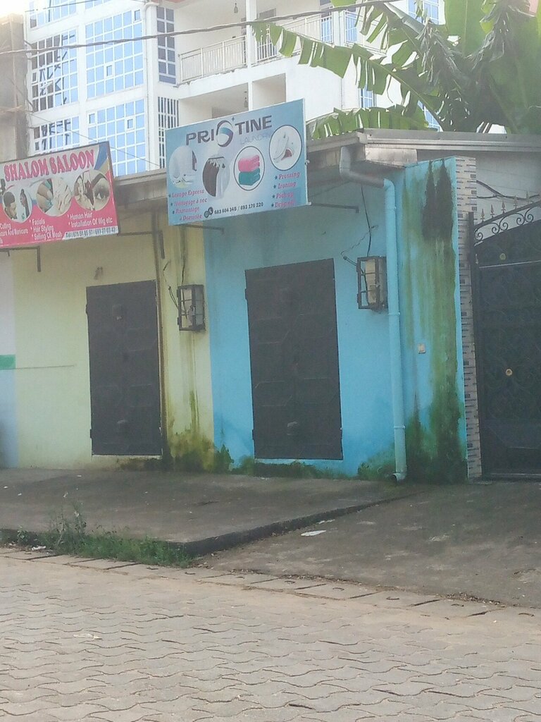 Laundry Pristine Laundry, Douala, photo