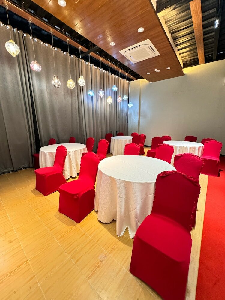 Фото Отель Omni Residency