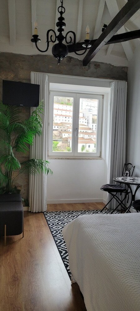 Фото Red House by the River