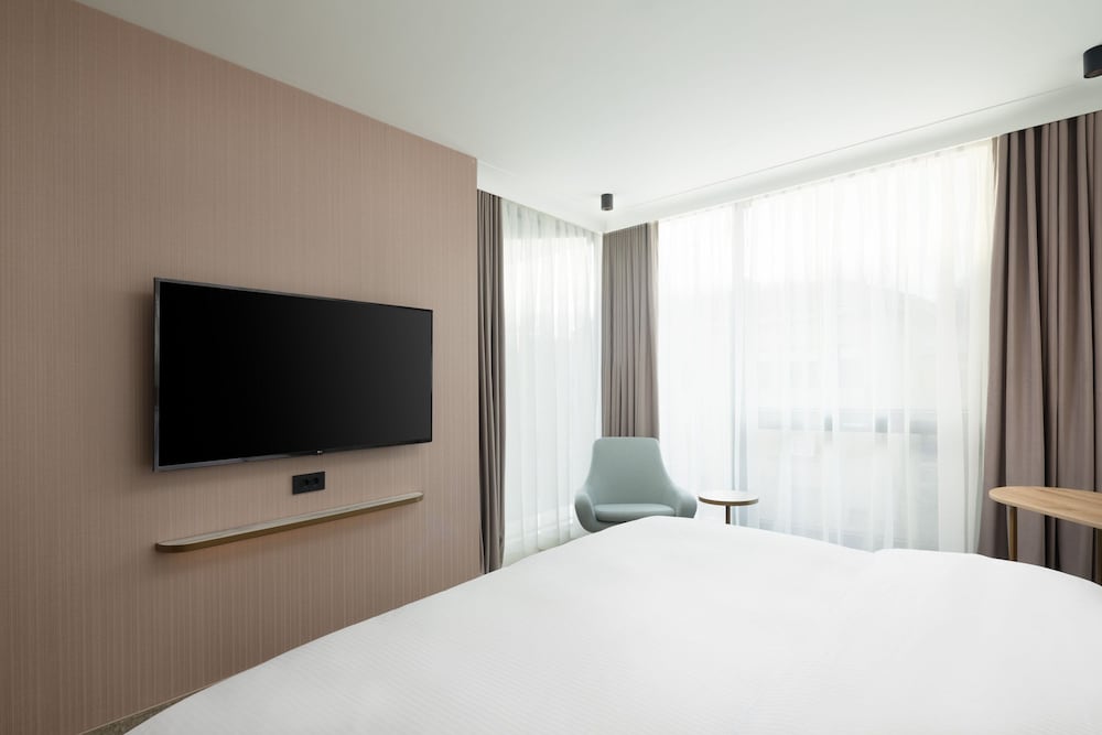Фото Courtyard by Marriott Cluj-Napoca Downtown