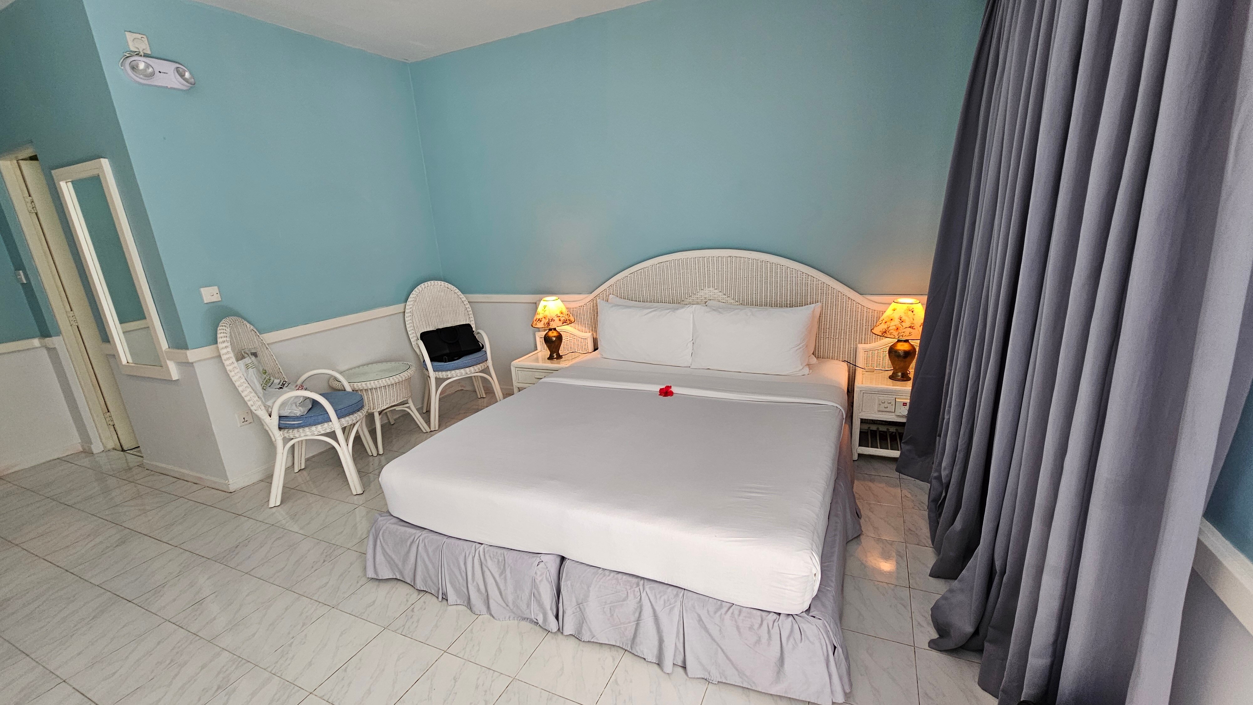 Фото Equator Village 