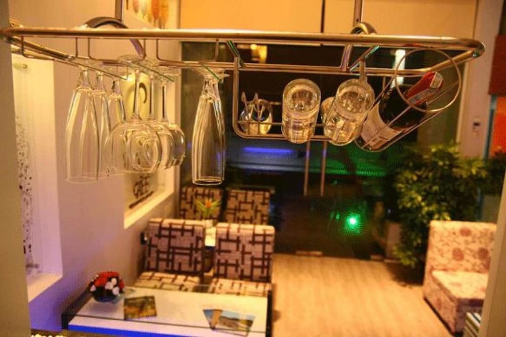 Фото Angela Boutique Serviced Residence