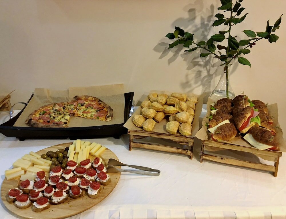 Фото Отель Pharos Rooms