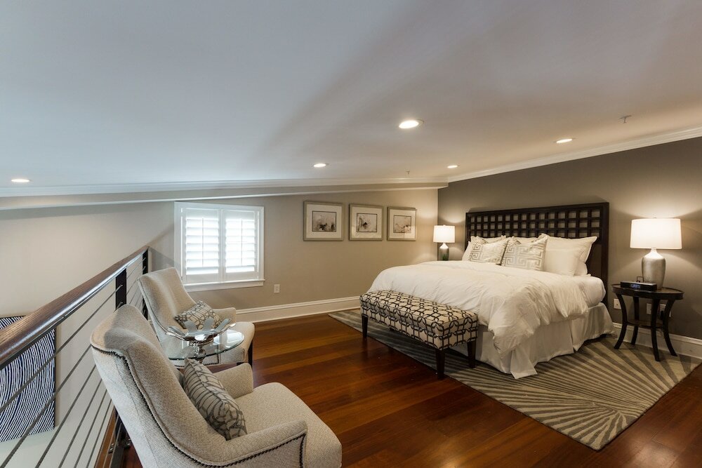 Фото The Quarters on King