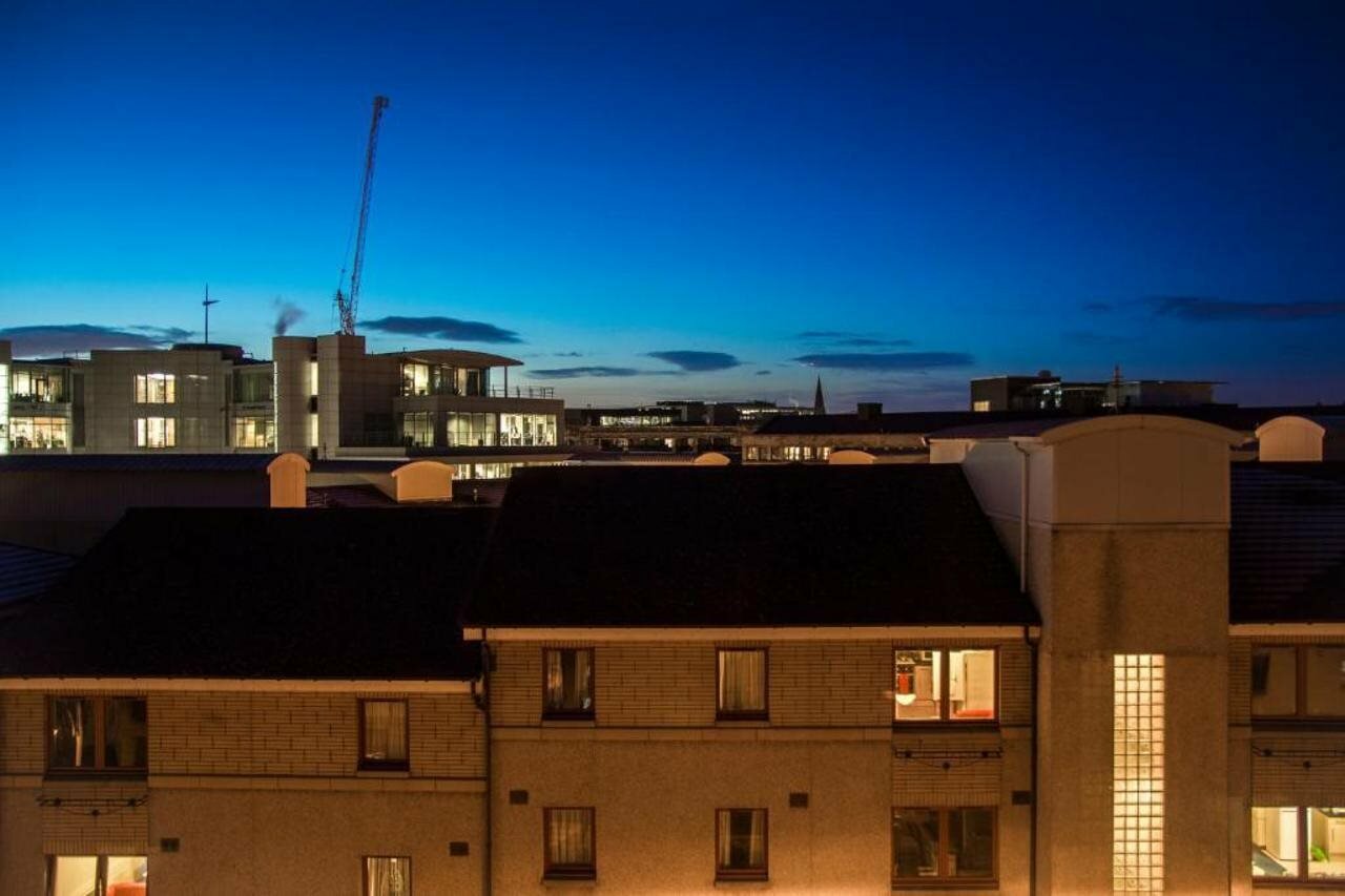 Фото The Knight Residence Apartments by Mansley