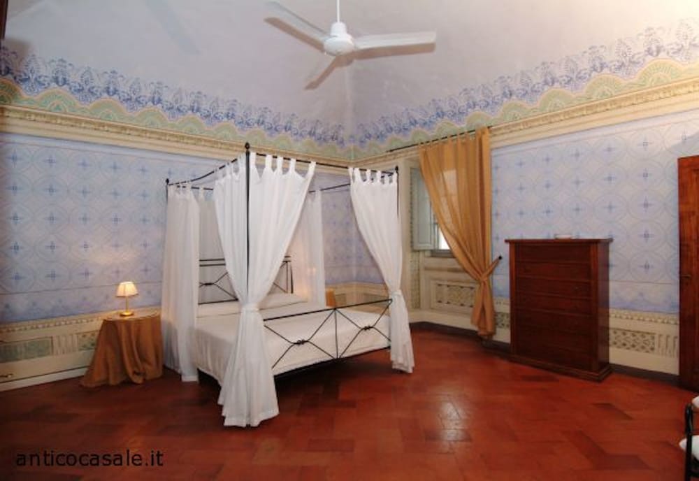 Фото Antico Casale di Montegualandro & SPA