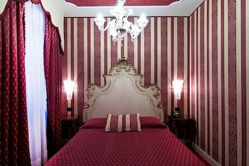 Фото Hotel Belle Epoque