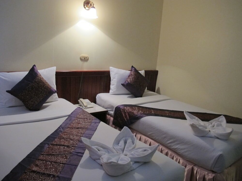 Фото Chumphon Palace Hotel