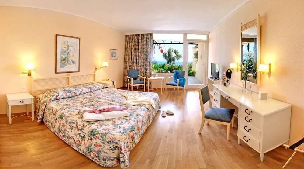 Фото Corfu Palace