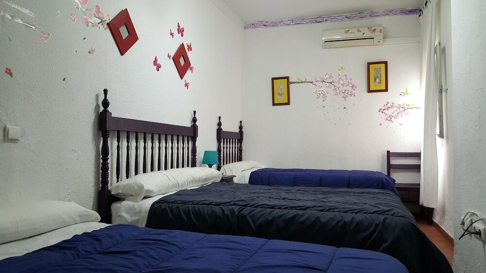 Фото Pensión La Giraldilla