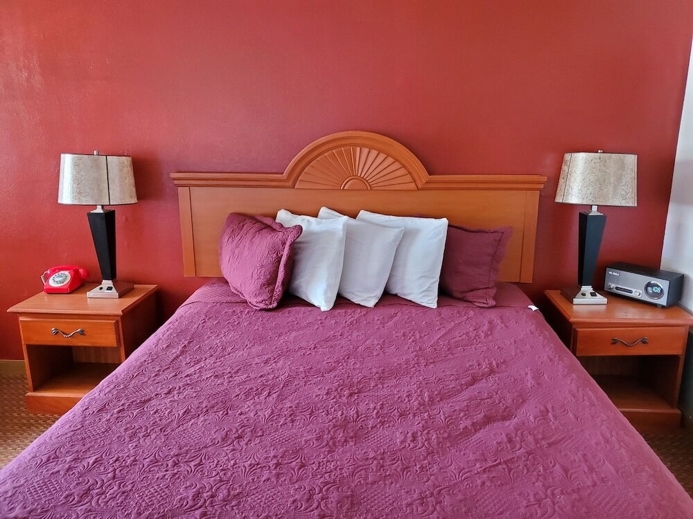 Фото Americana Inn