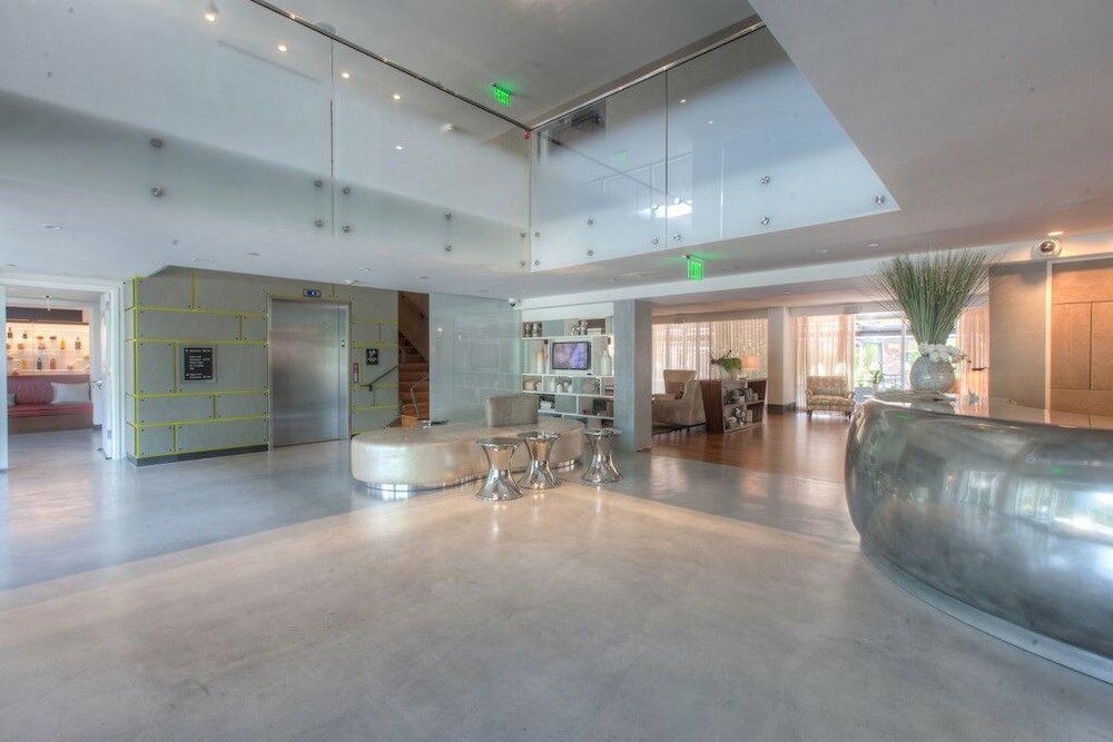 Фото J House Greenwich