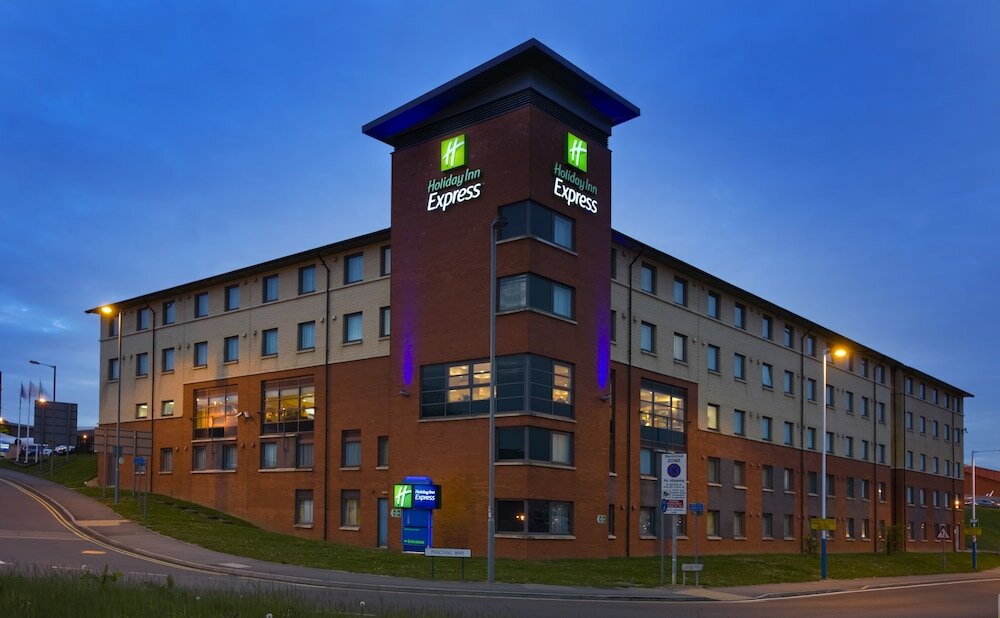 Фото Holiday Inn Express London Luton Airport, an Ihg Hotel