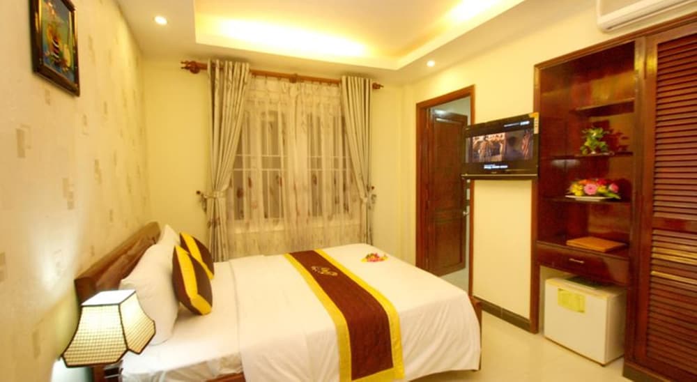 Фото Luxury Nha Trang Hotel